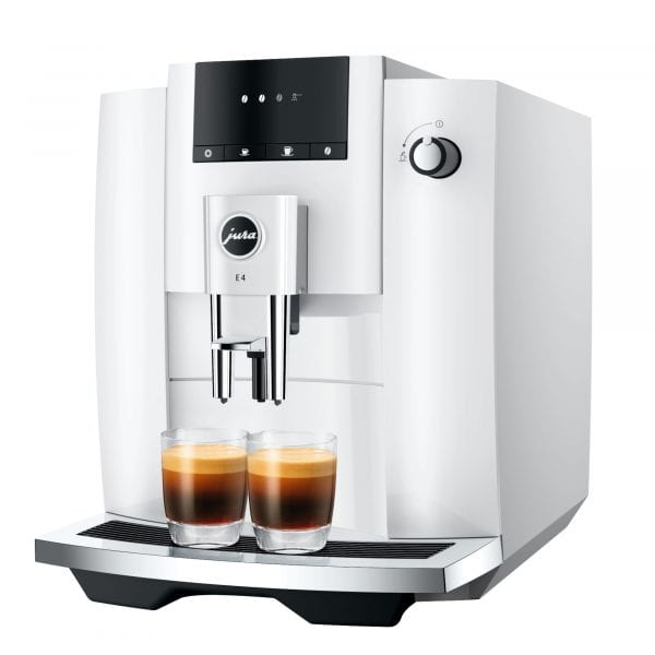 Jura E4 Piano White mit zwei Tassen in heller Umgebung – bei Caffista vorführbereit