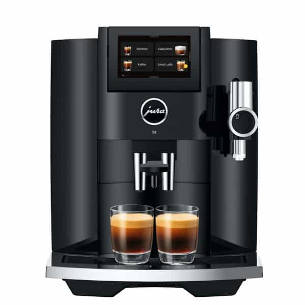Jura S8 Piano Black frontal mit zwei Espressi