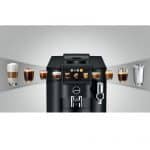 Jura S8 Piano Black mit Spezialitätenauswahl am Display