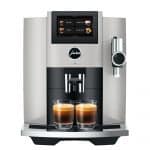 Jura S8 Platin mit zwei Espressi frontal