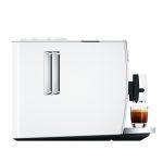 Jura ENA 8 Nordic White Rückseite mit Kaffee