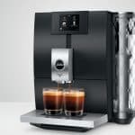 Zwei Espressi aus der Jura ENA 8 Aluminium Dark Inox