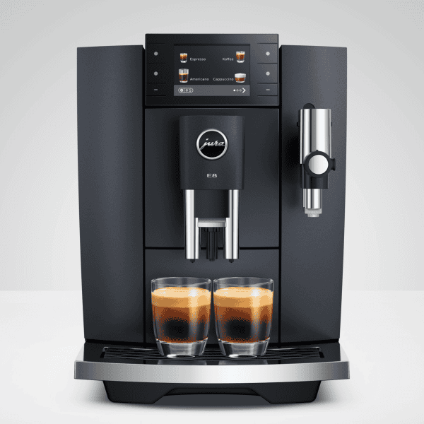 JURA E8 Cosmic Black ED Kaffeeausgabe