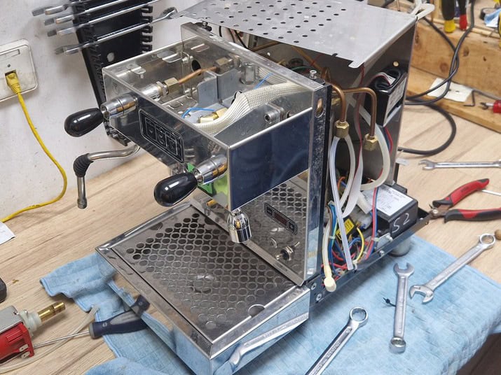 Bezzera Reparatur an der der Kaffee nur noch tropft aus dem Auslauf