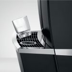 J.O.E. App auf Smartphone zeigt Bedienoberfläche der JURA GIGA X8