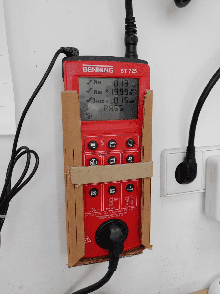 VDE Messung nach erfolgter Reparatur der Bezzera Mitica, an der der Hebel der Gruppe schwer ging und der Dampfhahn undicht war