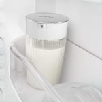Jura Milchkaraffe 0,5 l im Kühlschrank – mit angeschlossenem Milchschlauch