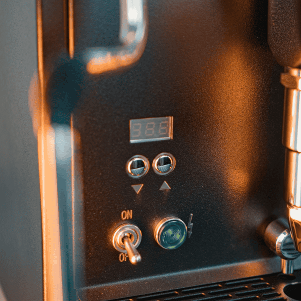 ECM Mechanika Max Black Bedienfeld mit PID und Tasten