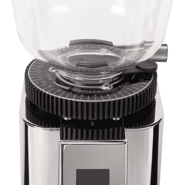 ECM C-Automatik 54 Detail Mahlgradverstellung am Bohnenbehälter