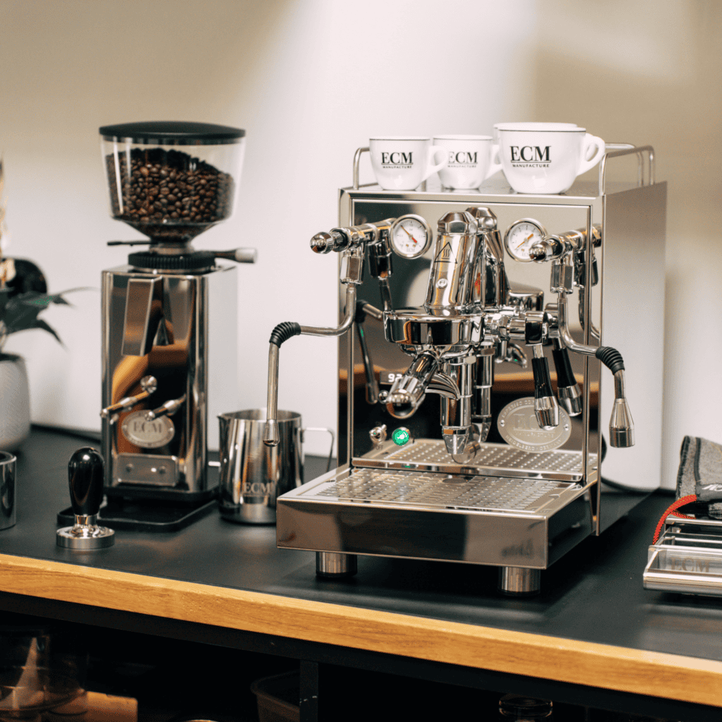 ECM Mechanika Max 2 Siebträger Kaffeemaschine mit Mühle – kaufen bei Caffista Sindelfingen