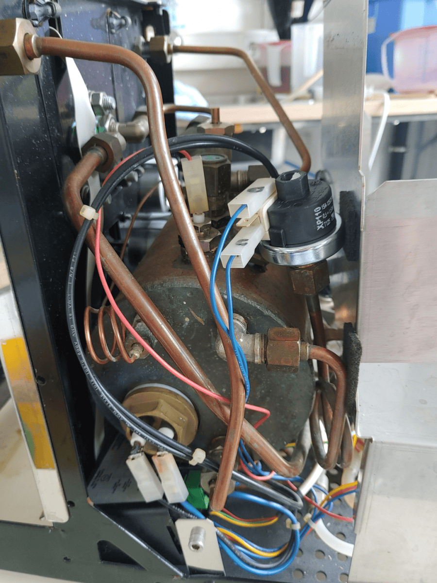 Mit der neuen Heizung in der ECM Siebträgermaschine gibt es garantiert keinen Kurzschluss und keine fliegende Sicherung mehr