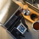 Touchdisplay der EUREKA Mignon Stark Black im Betrieb