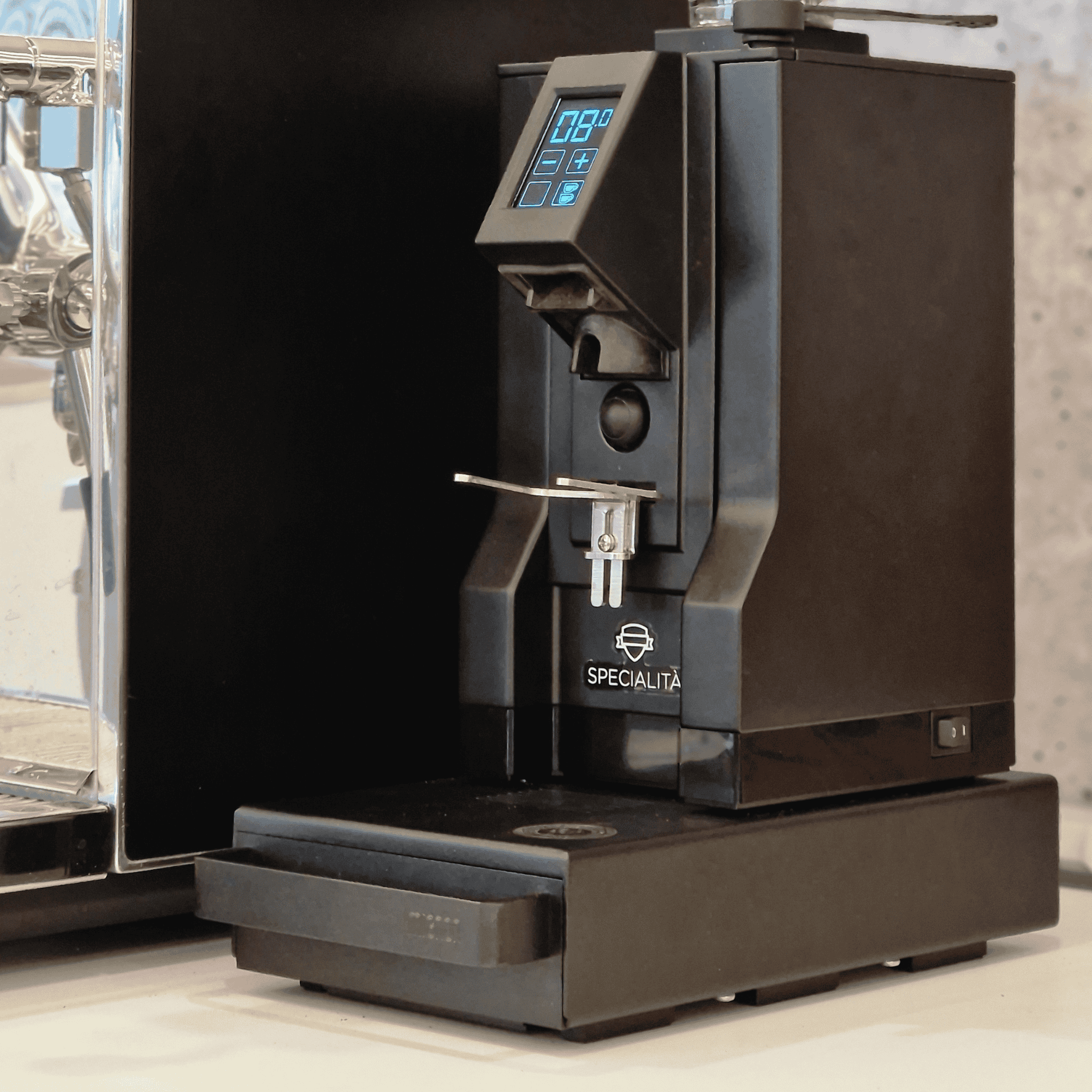 EUREKA Mignon auf Knock Box Drawer Schwarz mit Bohnenbehälter