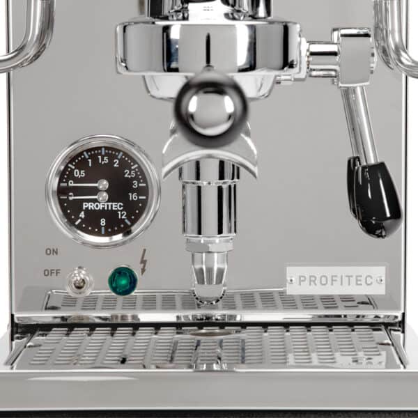 Brühgruppe und Manometer der Profitec PRO 400