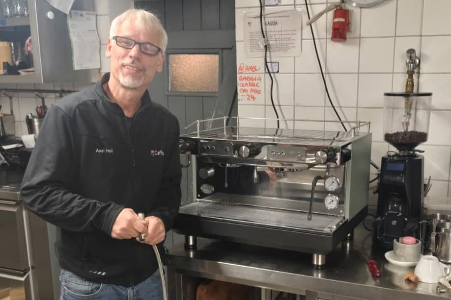 Die neue Gastro Siebträgermaschine in der Küche der Eselsmühle stammt von Caffista