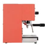 Seitenansicht der Profitec GO Red Siebträgermaschine aus Edelstahl