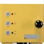 Bedienfeld der Profitec GO Yellow Gelb mit PID-Display und Tasten