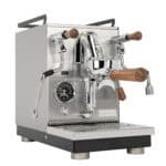 Profitec Pro 400 Jump Exclusive Line – Siebträgermaschine Edelstahl mit Nussbaumgriffen schräg von vorn