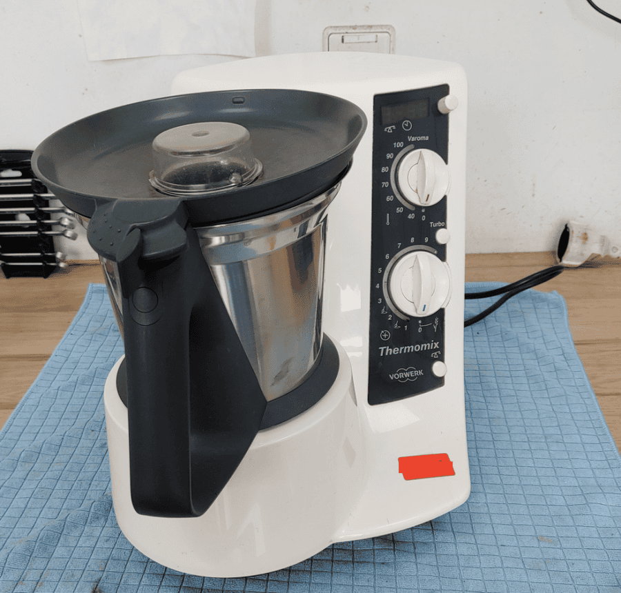 TM21 dreht das Messer nicht mehr Bild1 Thermomix TM21 an dem sich das Messer nicht mehr dreht