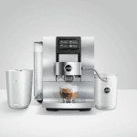 JURA Z10 Aluminium White mit Milchbehälter und Tassenplattform