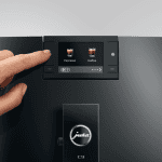 JURA C9 Piano Black (EA) Touchdisplay mit Auswahl von Espresso und Cappuccino