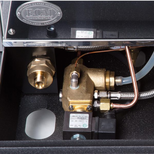 ECM Compact HX-2 PID Innenansicht Rotationspumpe Edelstahlkessel Gastro Kaffeemaschine