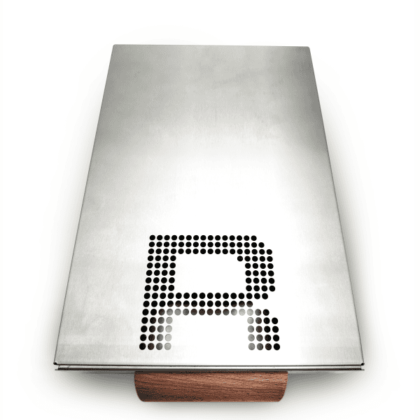 ROCKET Sudschublade Steel-Wood – Oberseite mit gelochtem R-Logo