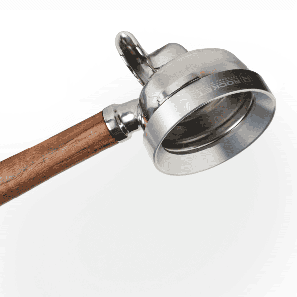 ROCKET Dosing Funnel – Seitenansicht mit Magnetbefestigung