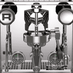 Rocket Mozzafiato V Fast Heat Frontbereich mit Siebträger